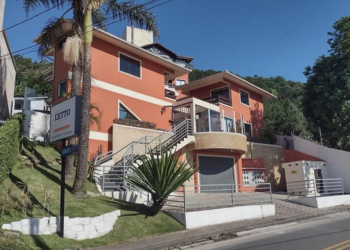 Letto Hotel Jurere Guest House